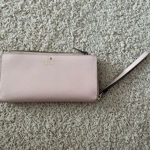 Kate spade wristlet wallet